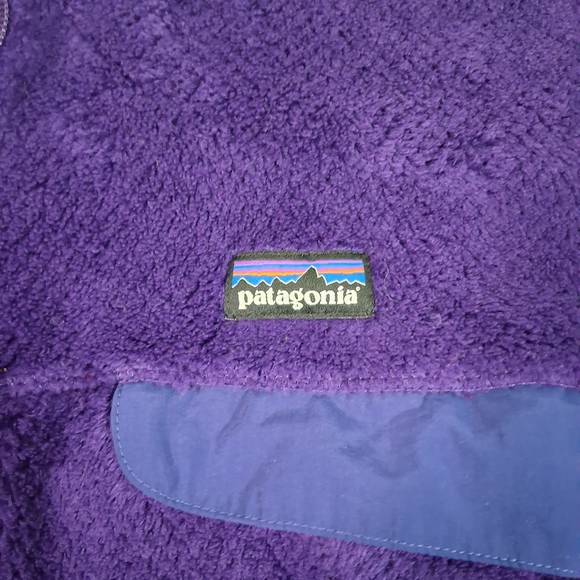 Patagonia Women's Purple Fleece Sweater - Picture 2 of 9